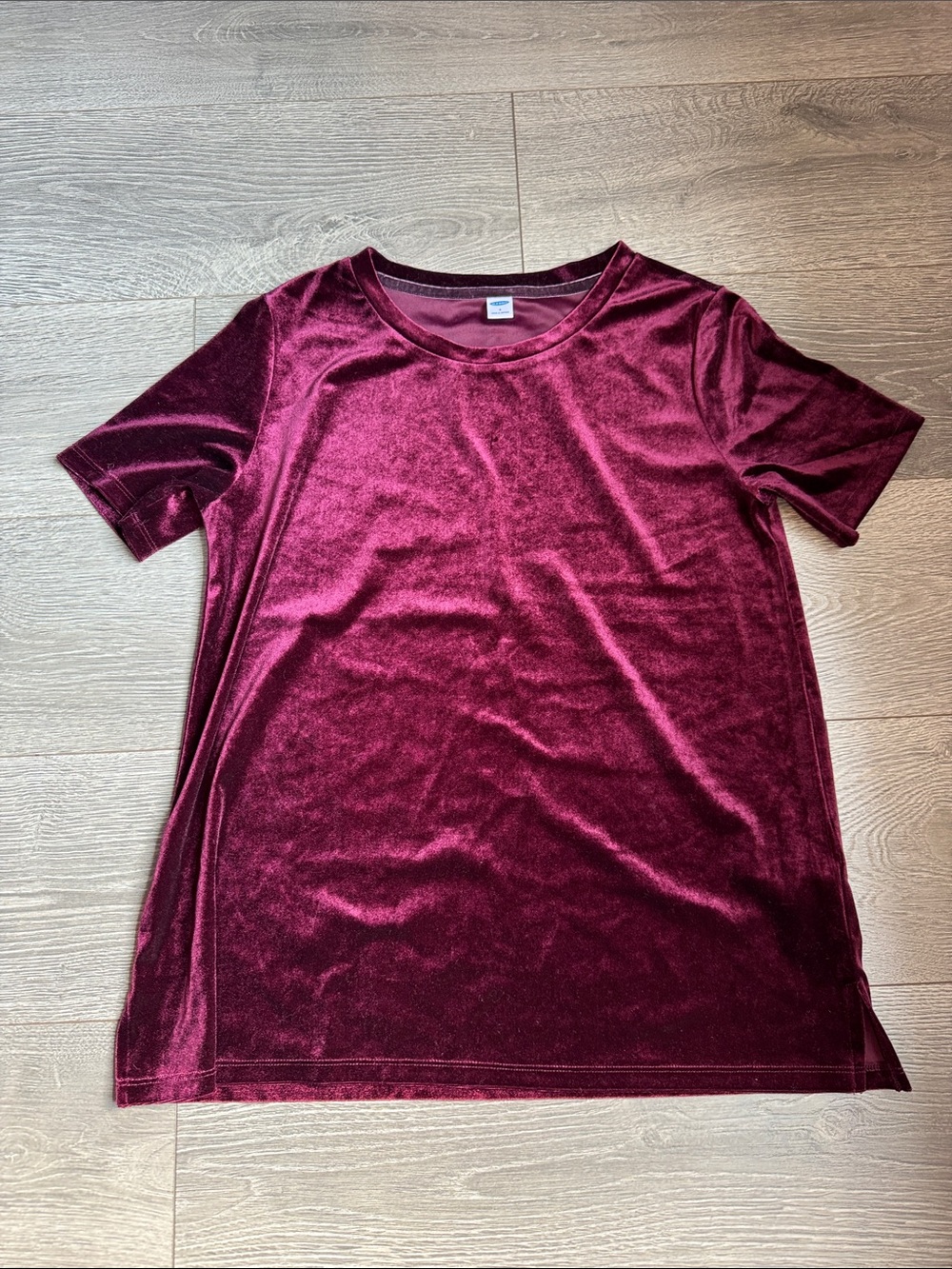 Women's Velvet Short-Sleeve Top - Burgundy
